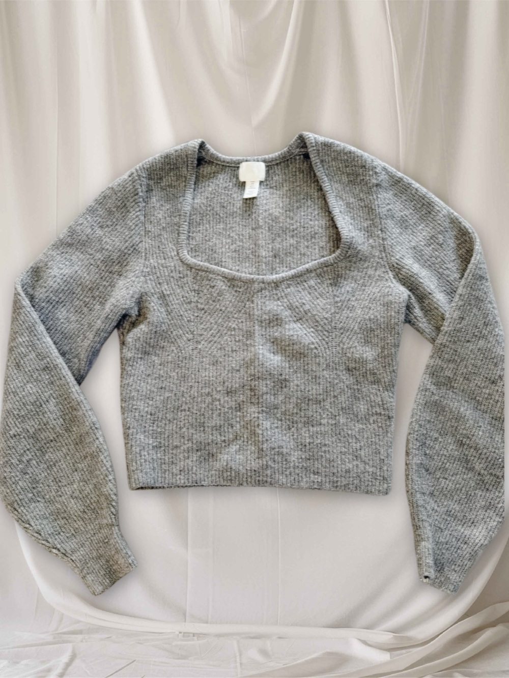 H&M Gray Scoop Neck Cropped Sweater
